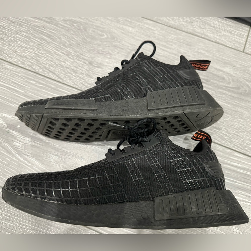 NMD R1 - Picture 8 of 8